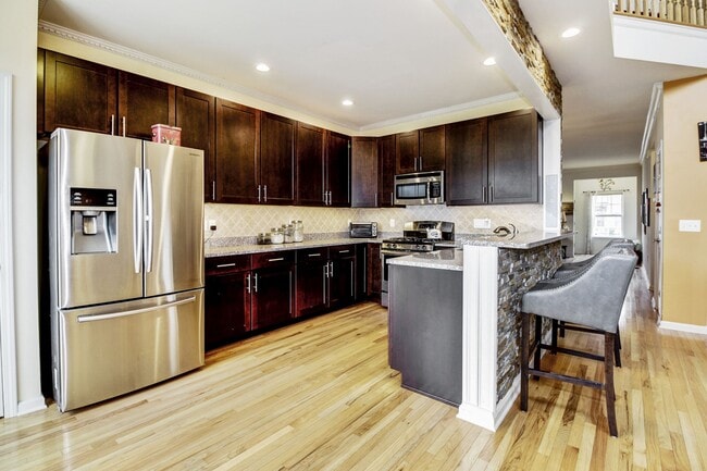 Photo - 4 Shadowlawn Dr