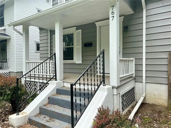 Photo - 767 Greenlawn Ave