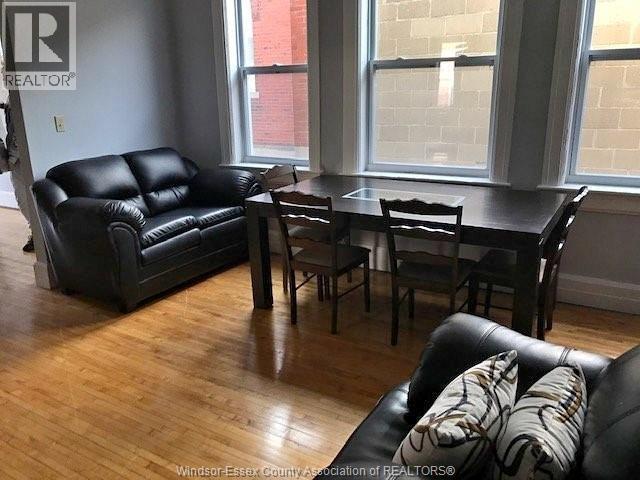 Photo - 3338 Sandwich St.