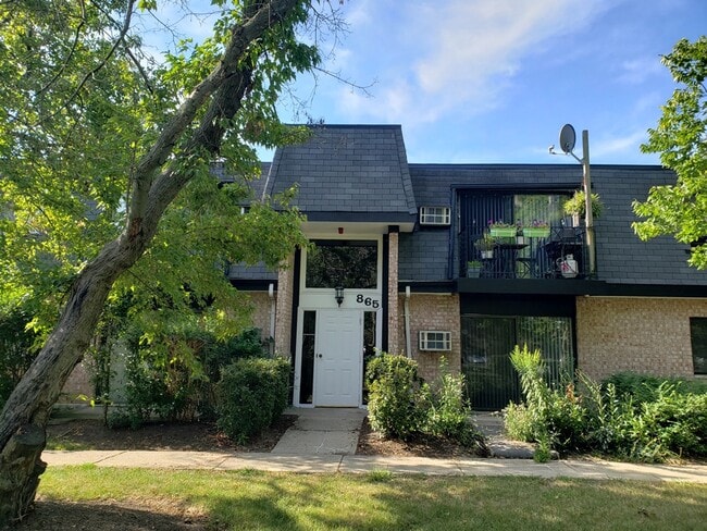 Photo - 865 Westmoreland Dr Unit 24