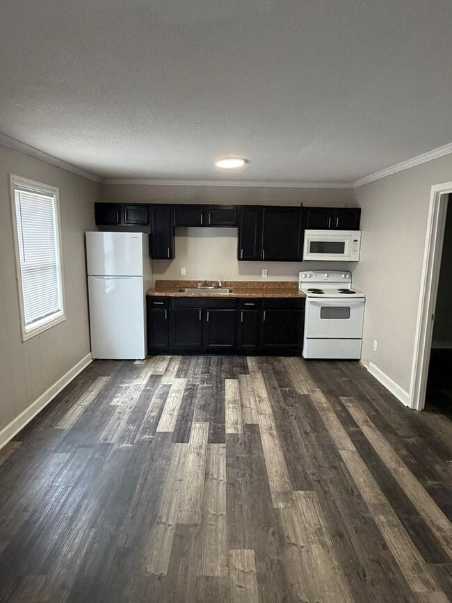 Building Photo - 601 Magnolia Dr Unit Apt 4