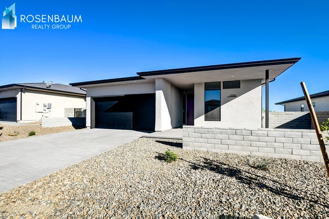 Building Photo - Gorgeous 2-beds, 2-baths single level home in the beautiful new Jasper community!