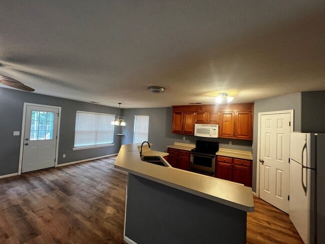 Photo - Huntersville