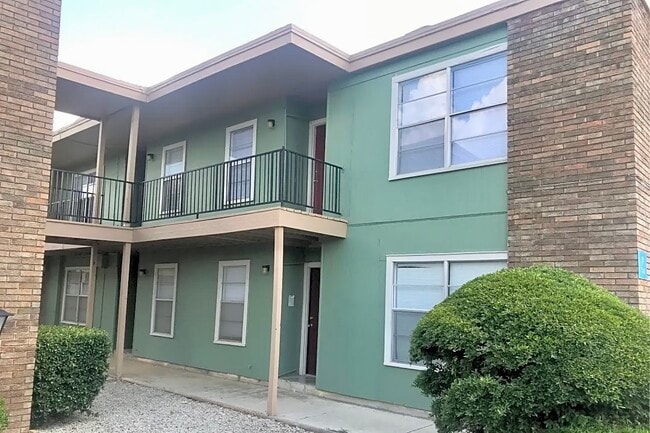 Wayside Apts