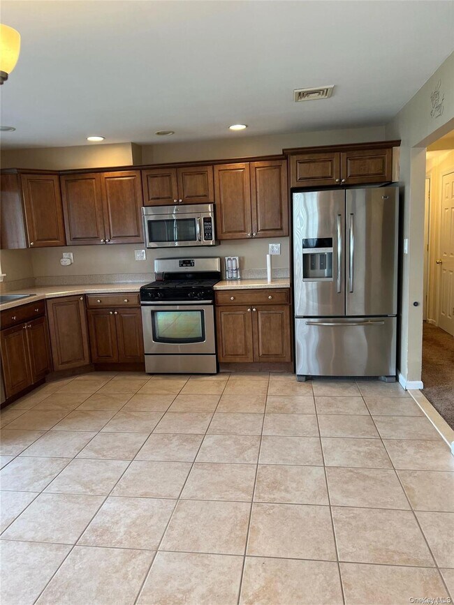 Photo - 65 Gateway Dr