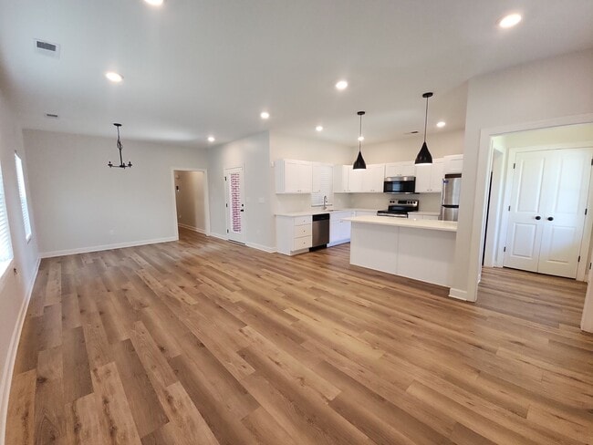 Photo - 390 N Liberty St