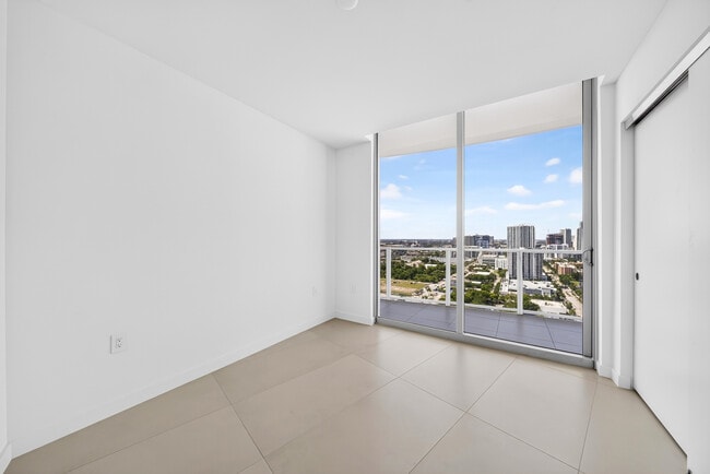 Photo - 1400 Biscayne Blvd