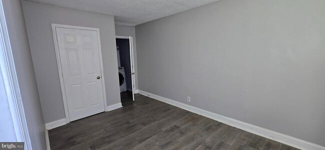 Photo - 1702 Gales St NE