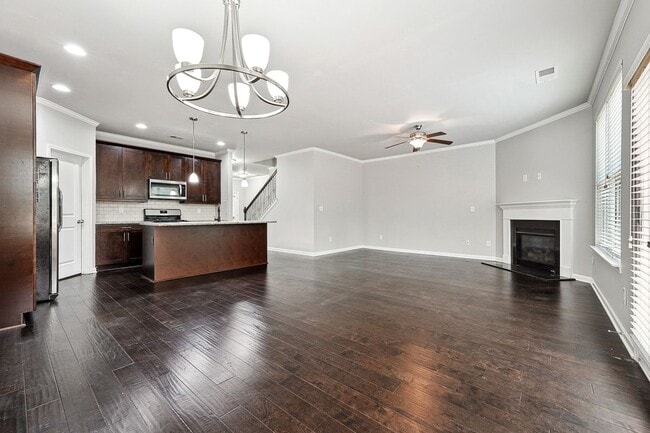 Photo - 5590 Bright Cross Wy Casa Adosada