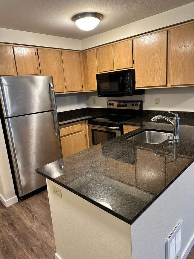 Photo - Watermarke Apts.