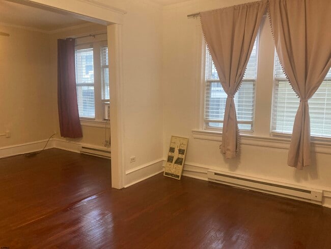 Photo - 6303 Ventnor Ave