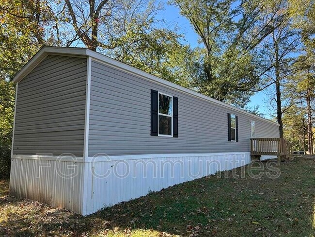 Photo - 101 Pistol St