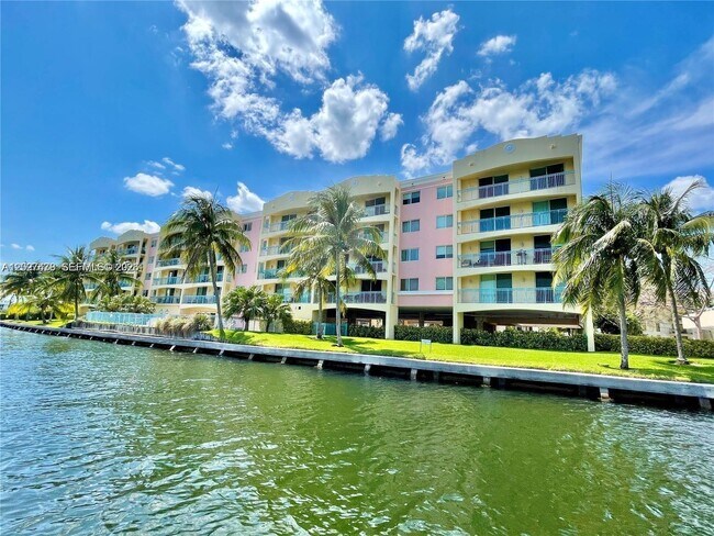 Photo - 201 Golden Isles Dr Unit 306
