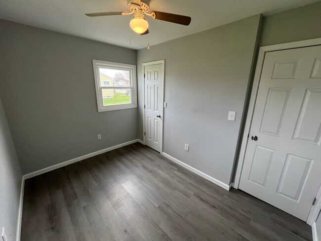 Photo - 703 E 28th St