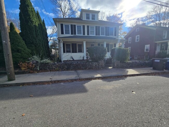 Building Photo - 19 Downer St