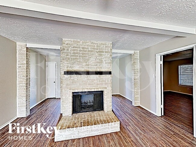 Photo - 6803 Stiller Dr