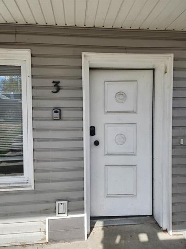 Photo - Spacious Home in Prime Location at Fairbanks Unit SS 3