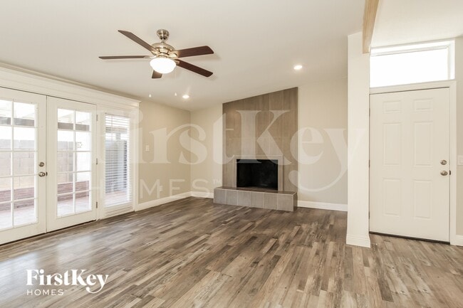 3718 W Townley Ave