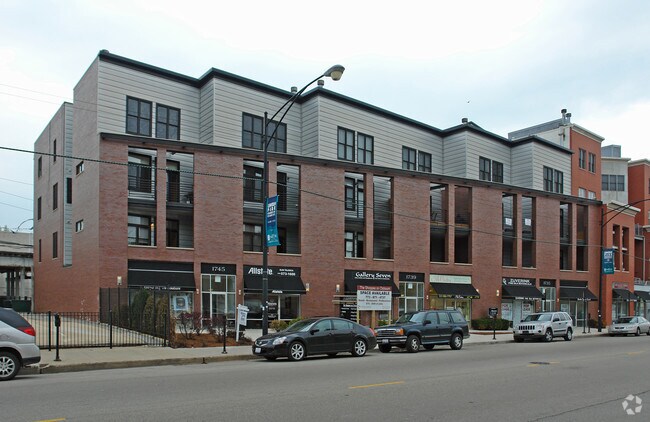 Photo - Shoppes on Clybourn