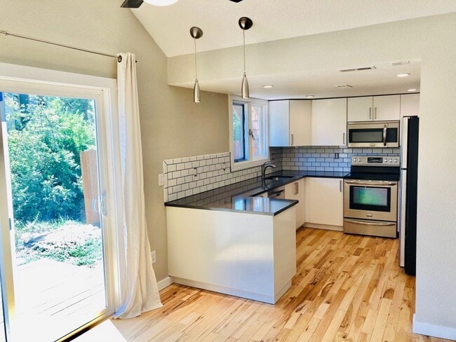 Photo - 2340 Folsom St