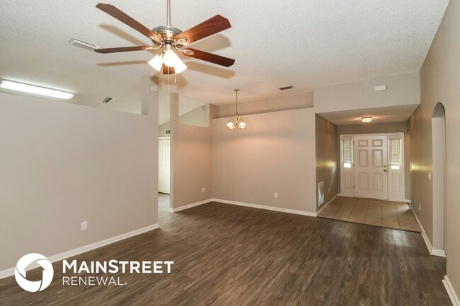 Photo - 11731 Deep Springs Dr N