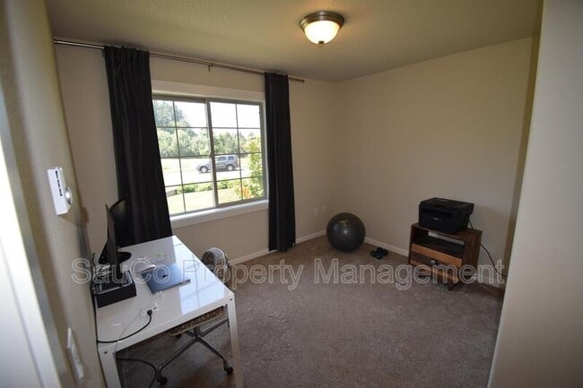 Photo - 15088 NW Marianna St