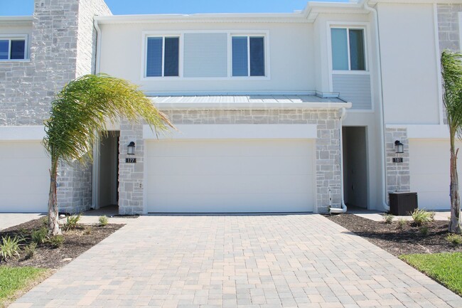 newly constructed 3-bedroom, 2.5-bath home - newly constructed 3-bedroom, 2.5-bath home