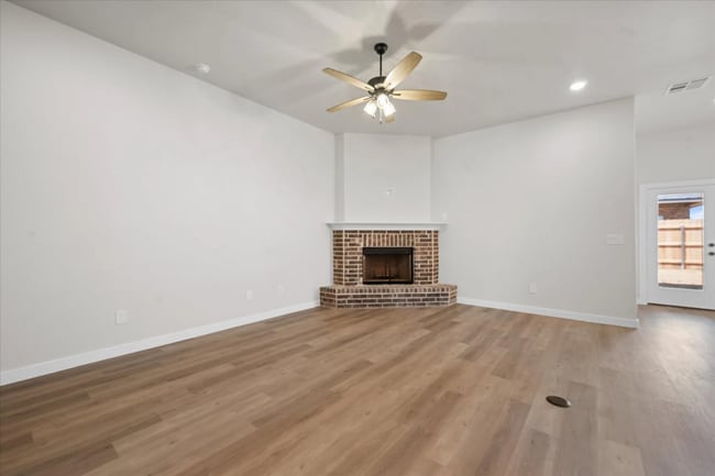 Photo - Falling for this special! $200 off first m...