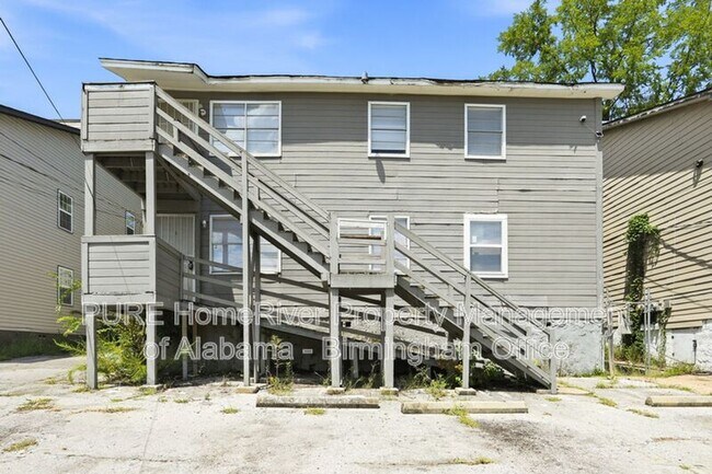 Building Photo - 8017 1st Ave S
