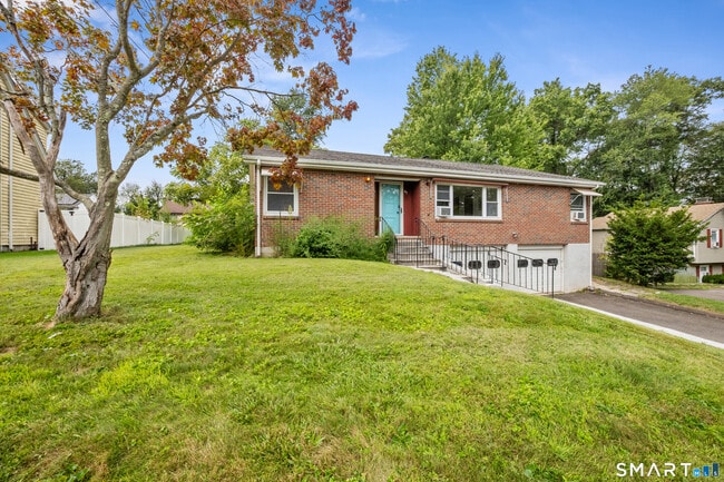 Building Photo - 65 Birge Ave