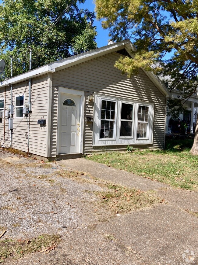 Building Photo - 837 11th St Rental