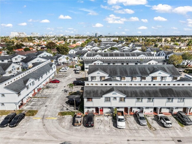 Photo - 12065 SW 18th St