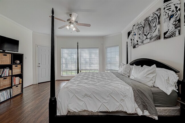 Building Photo - 8006 Devlin Dr