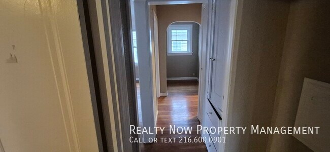 Photo - 3634 Glencairn Rd Unit 3634-UP