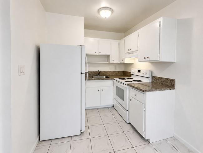 Photo - 920 SW 15th Terrace Unit B