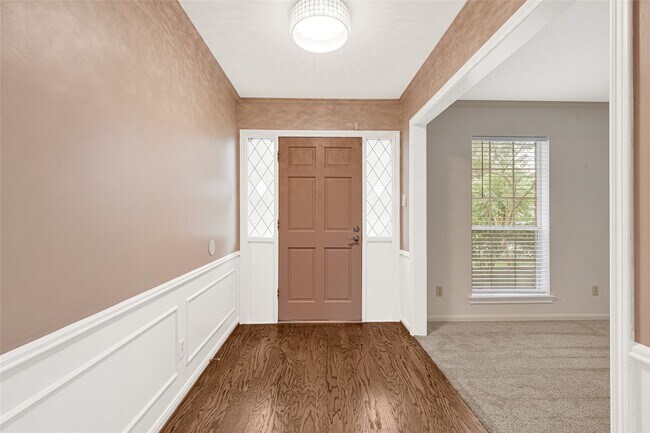 5702 Vestavia Dr