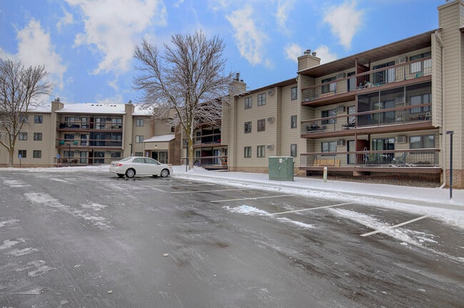 Photo - 4350 Trenton Ln N Unit 119