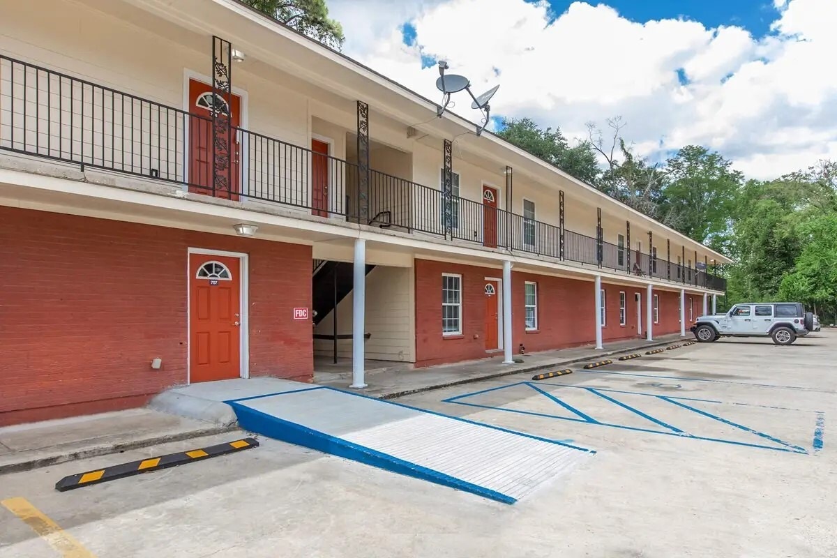 Photo - 4115 Mohican-Prescott Crossover