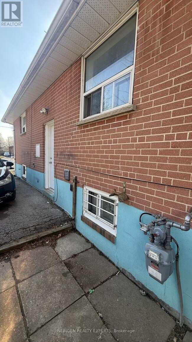 Photo - 41 Aloma Crescent