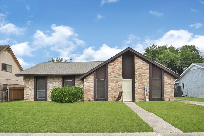 Photo - 10127 Sagegate Dr