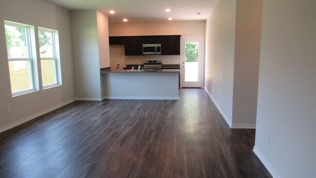 Photo - 1104 Pk Mdws Dr