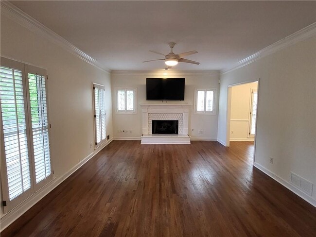 Photo - 1155 Davis Pl NW