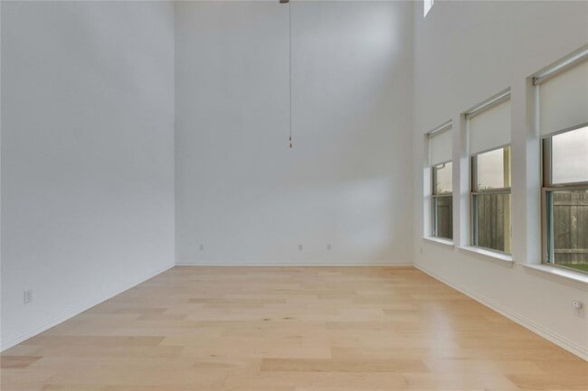 Photo - 18104 Clairess Ln