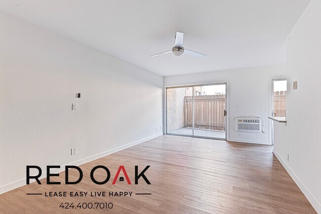 Photo - Incredible Studio with a Private Patio, St... Unidad 108