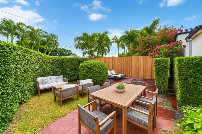 Photo - 2401 SW 31st Ave