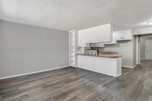 Photo - 1709 Short St