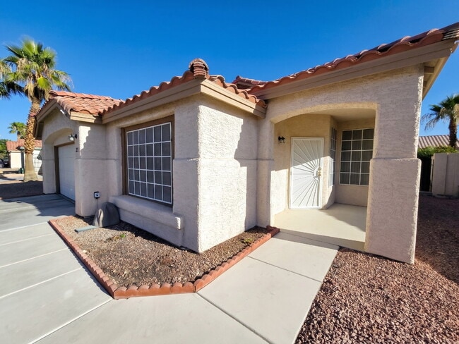 Photo - 2054 Cardigan Ave