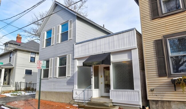 Photo - 746 Beech St