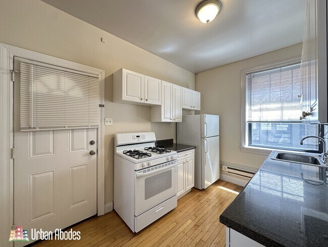 Photo - 1137 Oak Ave Unit 36647
