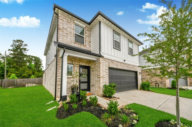 Photo - 8646 Blueberry Ash St